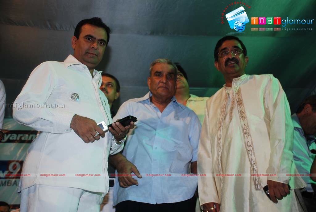 Aadesh Shrivastava Dandia Event hd photo